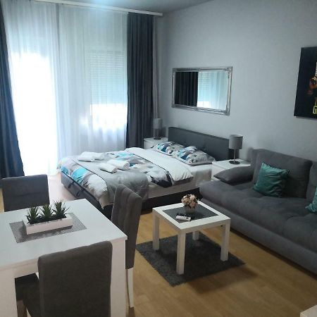 Contemporary Residence Nis Luaran gambar