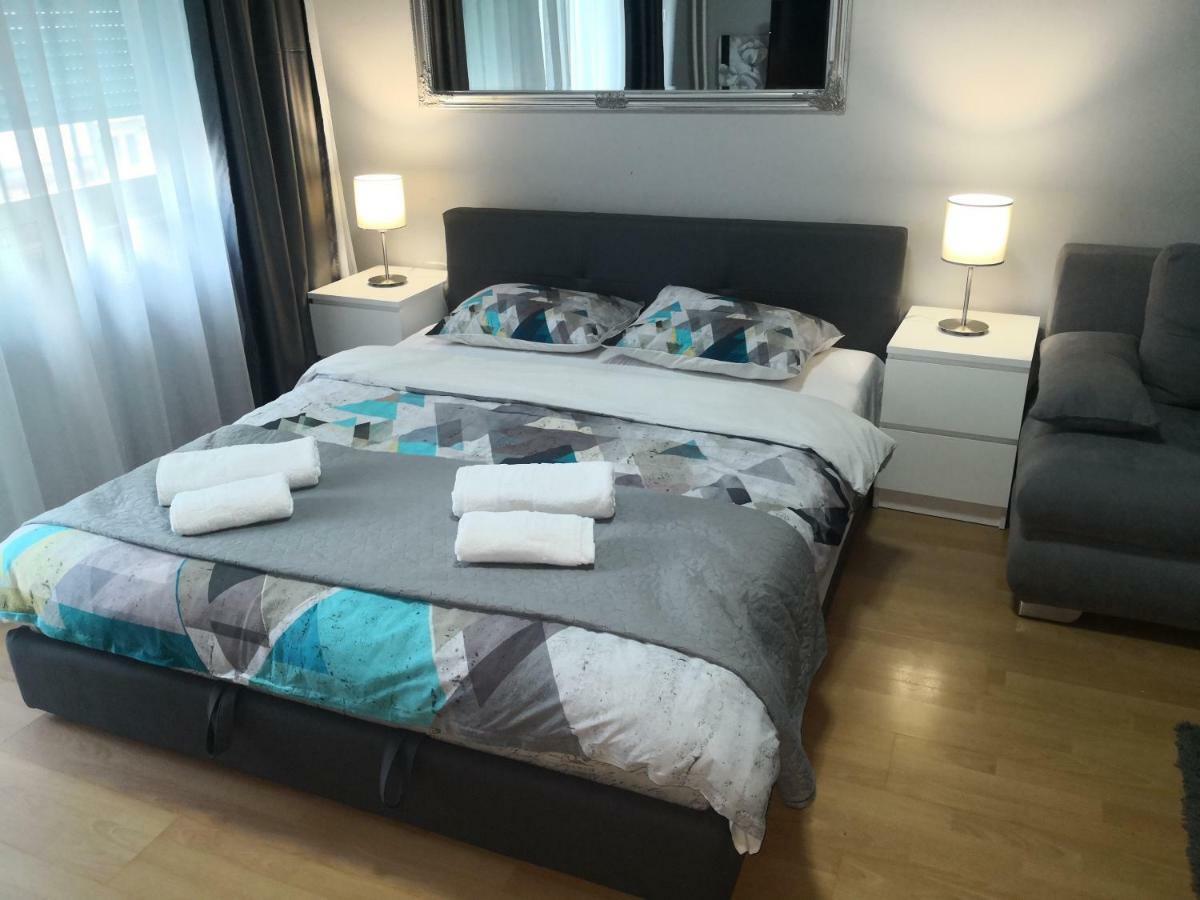Contemporary Residence Nis Luaran gambar
