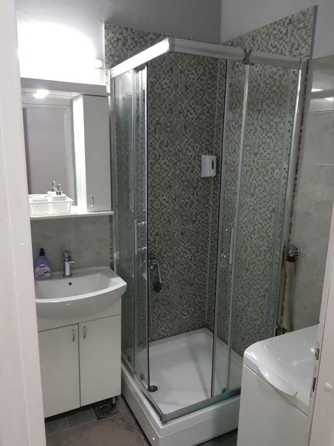 Contemporary Residence Nis Luaran gambar