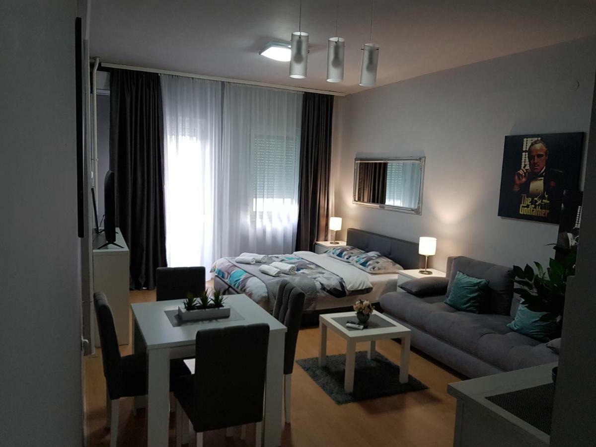 Contemporary Residence Nis Luaran gambar